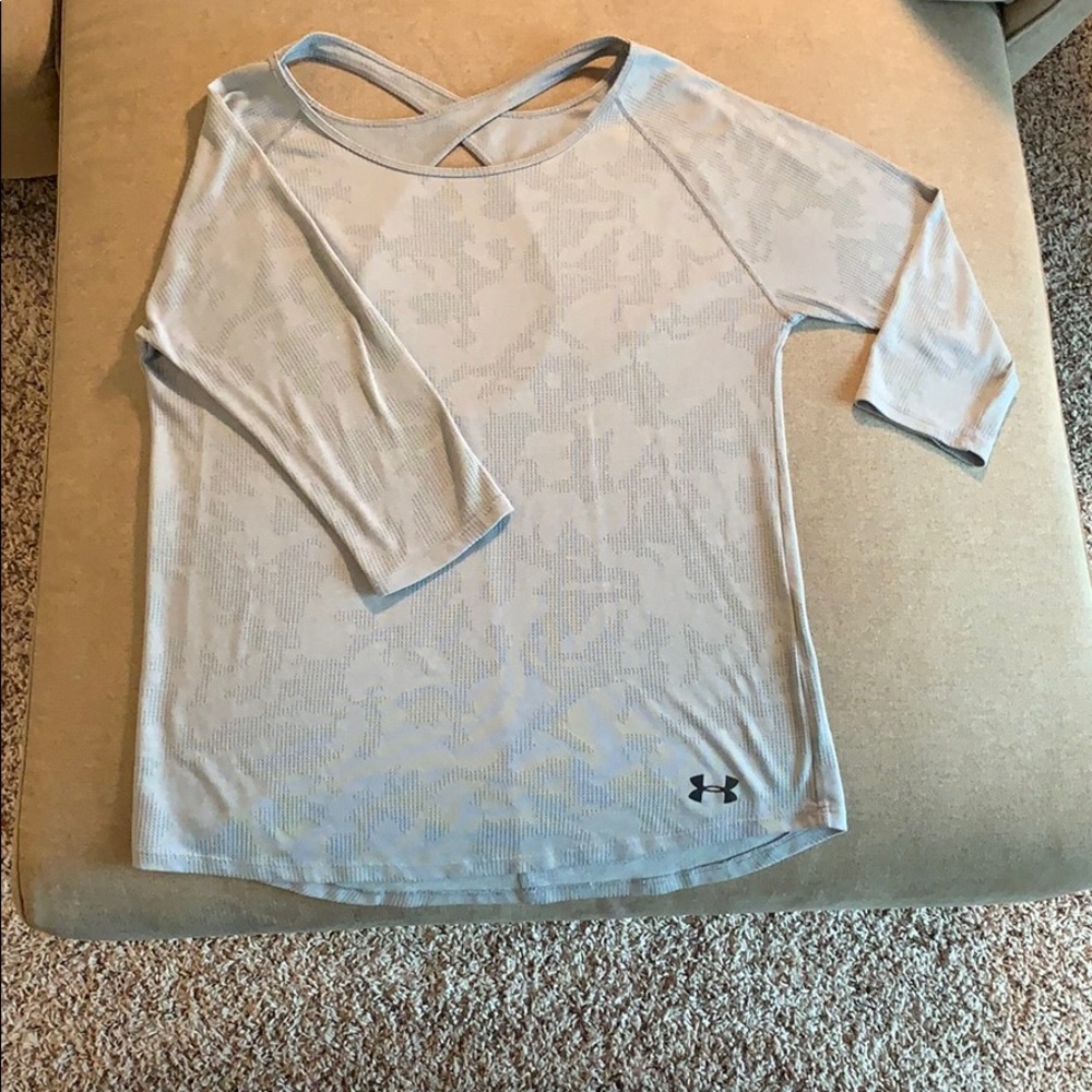 Underarmour workout shirt